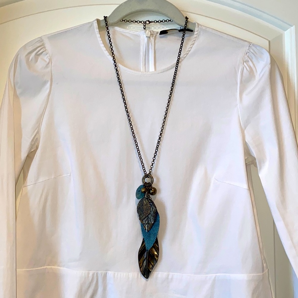 Metal Leaf Dangle Necklace